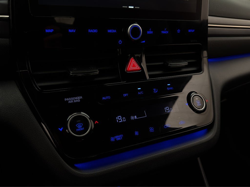 Vehicle Image 24