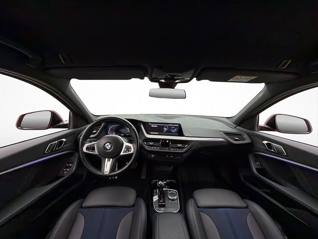 Vehicle Image 12