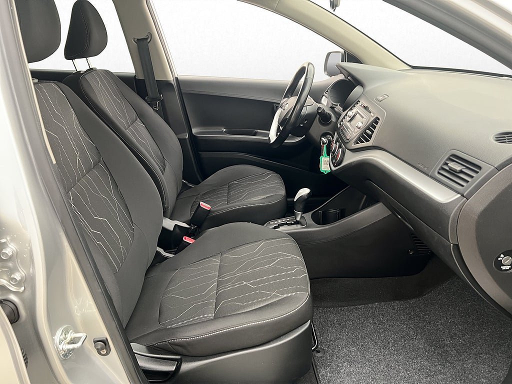 Vehicle Image 17