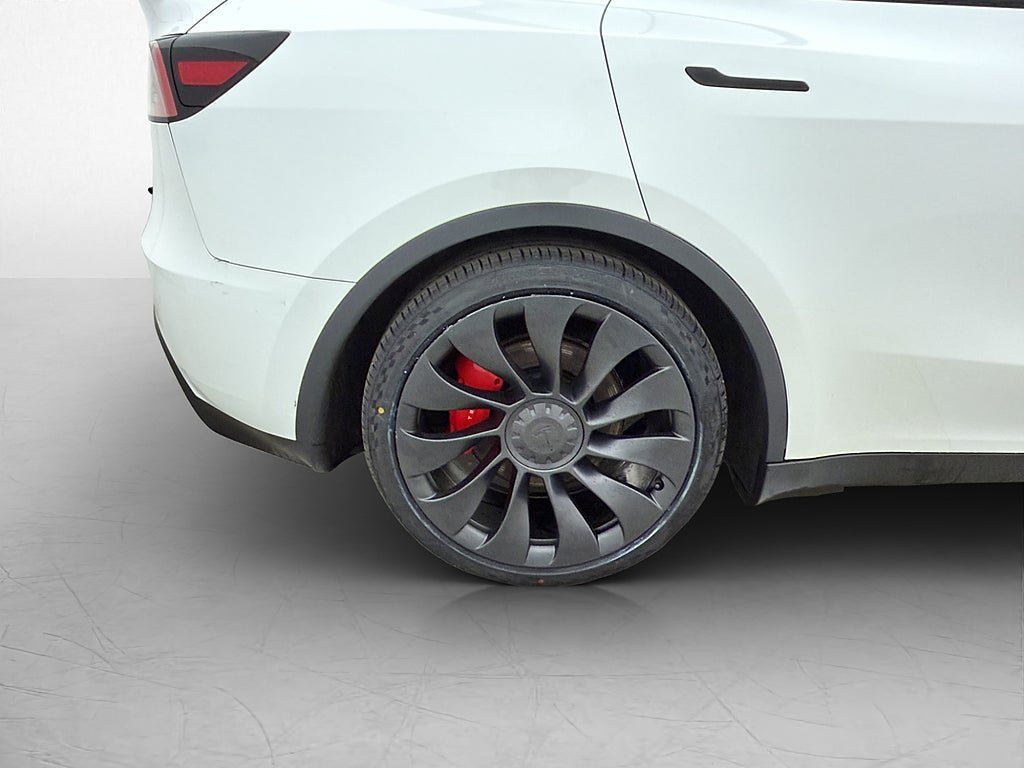 Vehicle Image 32