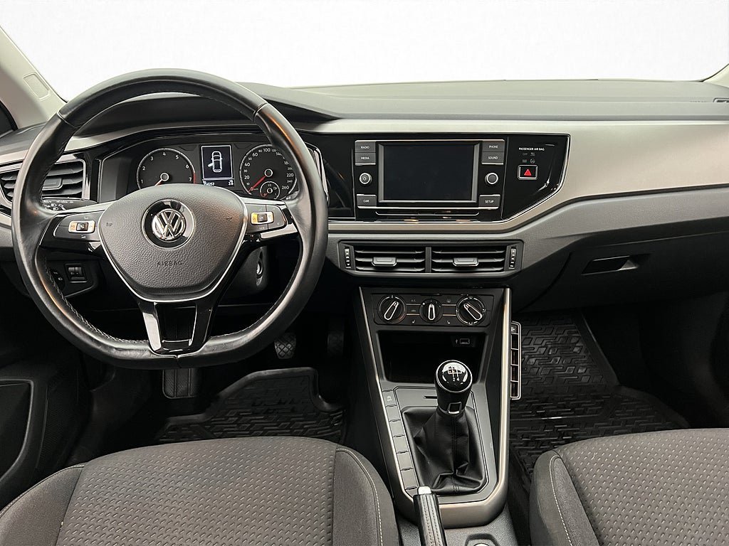 Vehicle Image 12