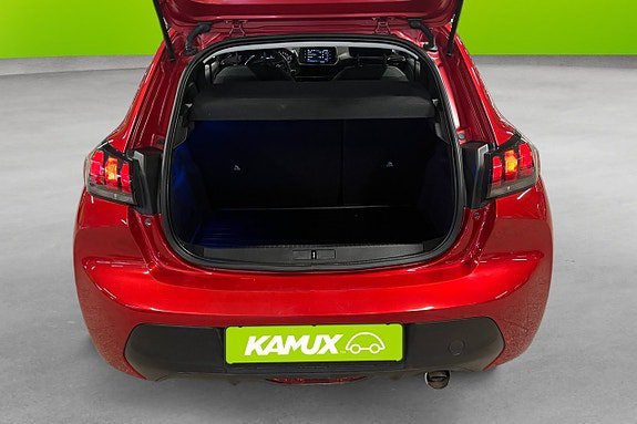 Vehicle Image 16