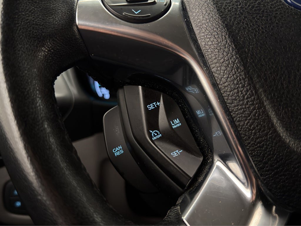 Vehicle Image 18