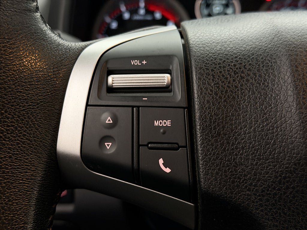 Vehicle Image 17