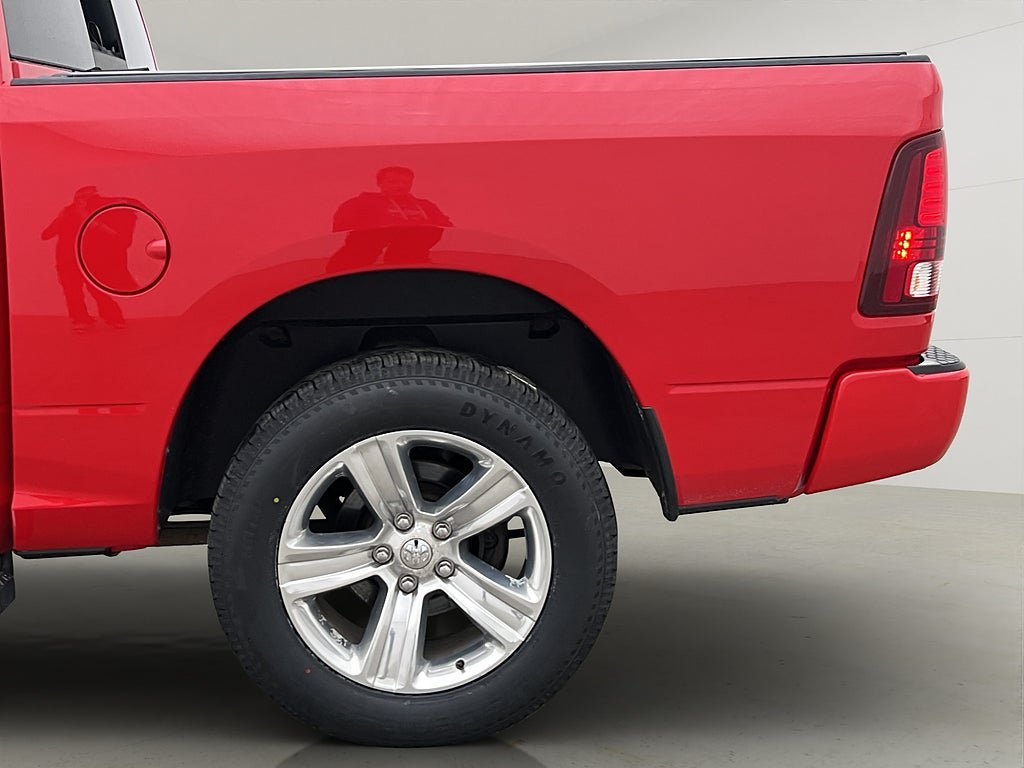 Vehicle Image 37