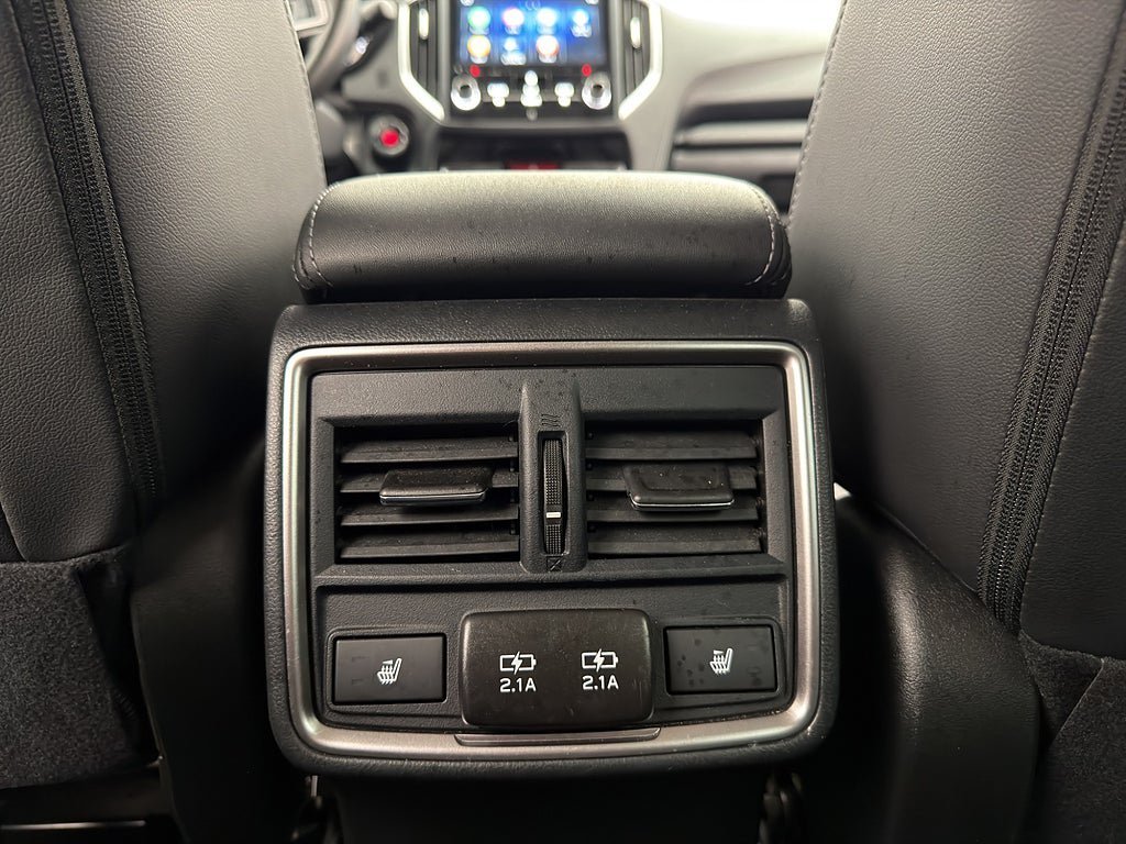 Vehicle Image 26