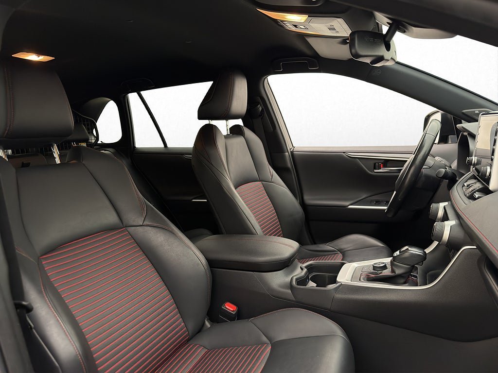Vehicle Image 30