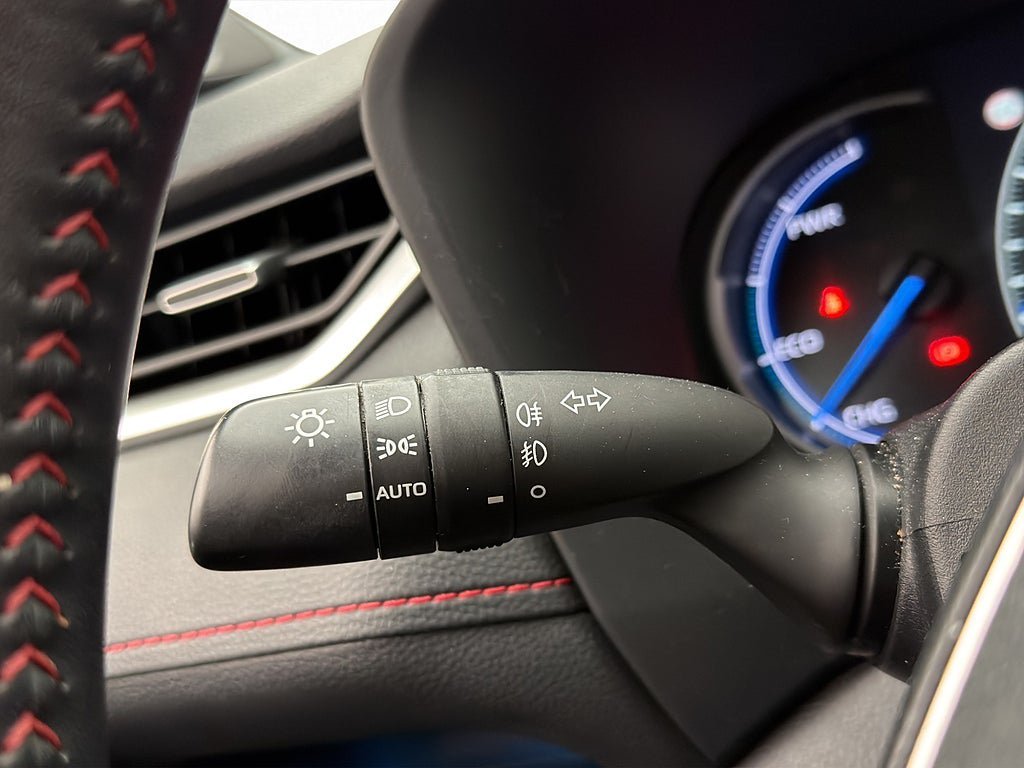 Vehicle Image 35