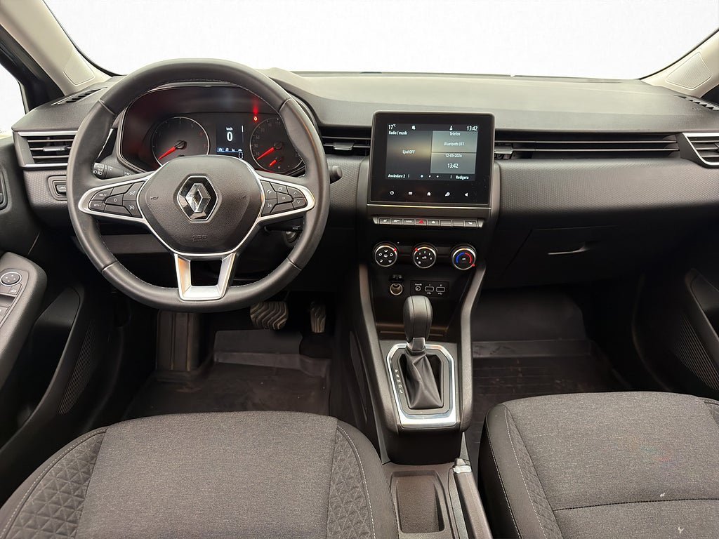 Vehicle Image 12
