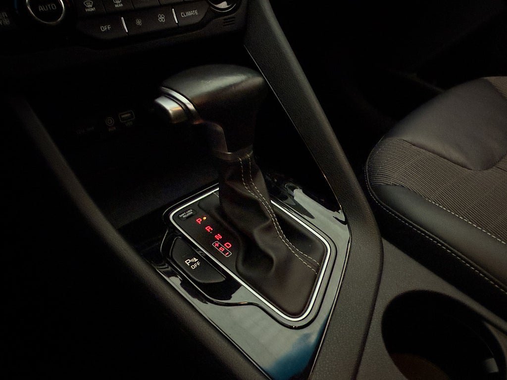 Vehicle Image 21