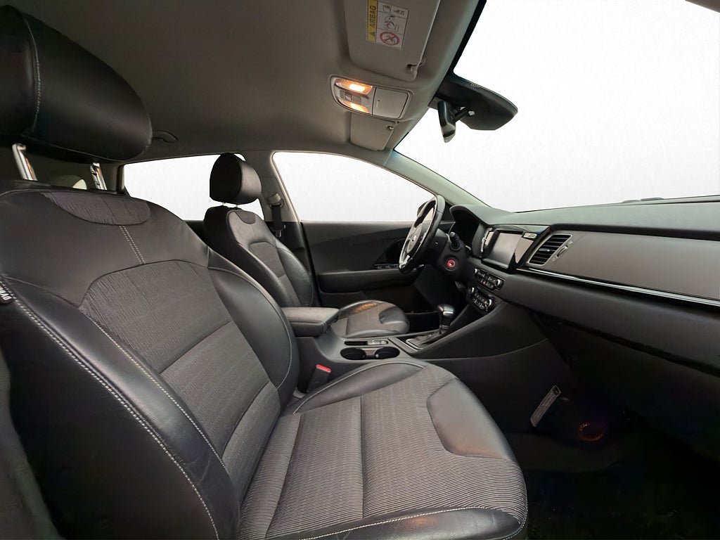 Vehicle Image 23
