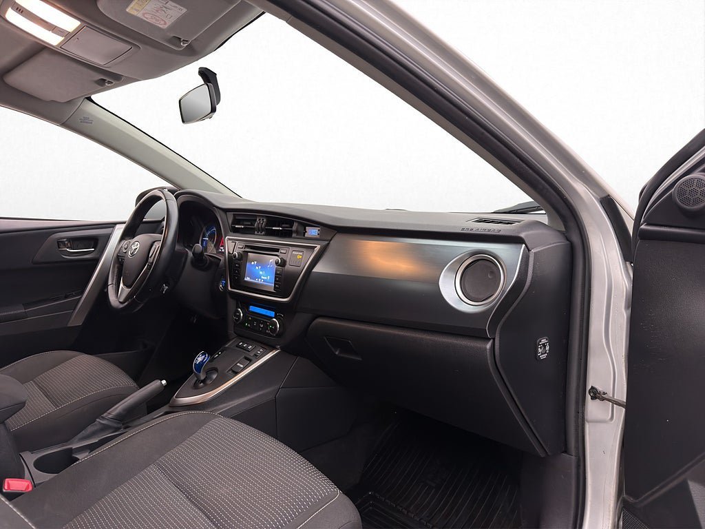 Vehicle Image 21