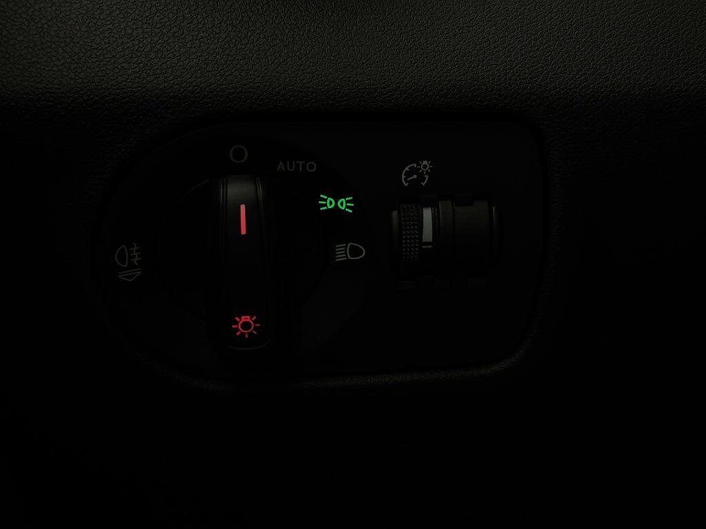 Vehicle Image 26