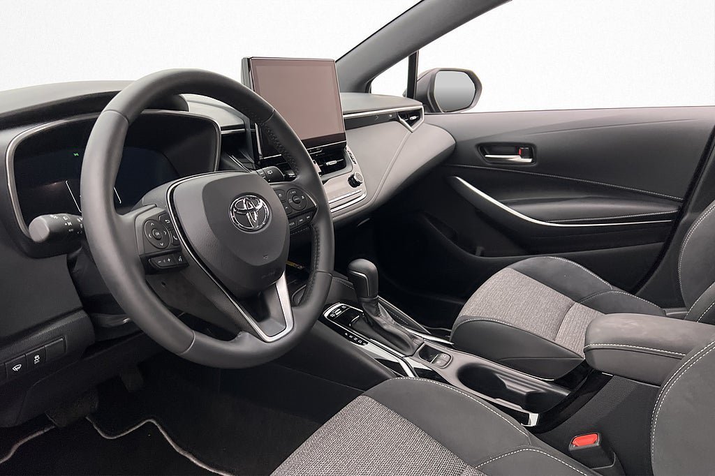 Vehicle Image 16
