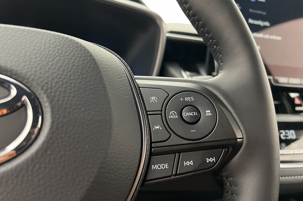 Vehicle Image 21