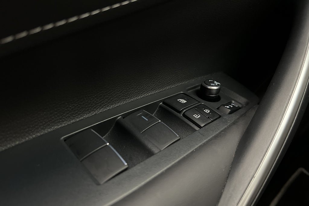 Vehicle Image 26