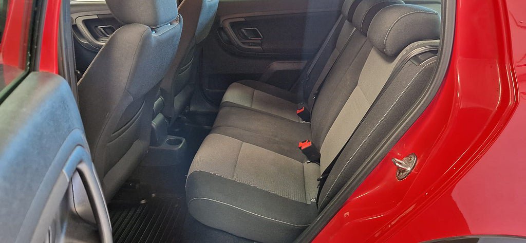 Vehicle Image 12