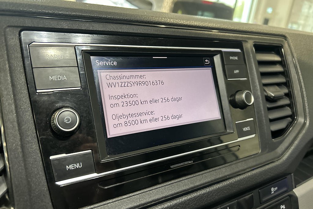 Vehicle Image 28