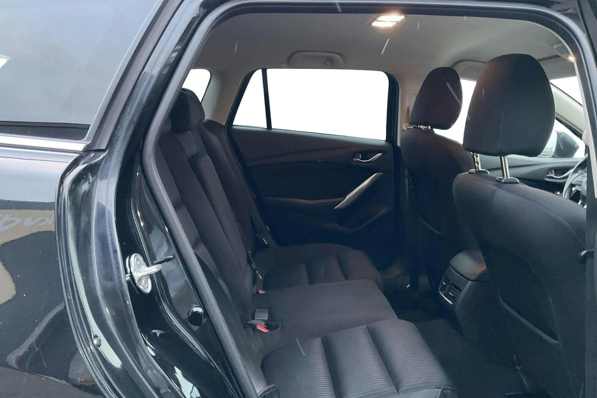 Vehicle Image 8