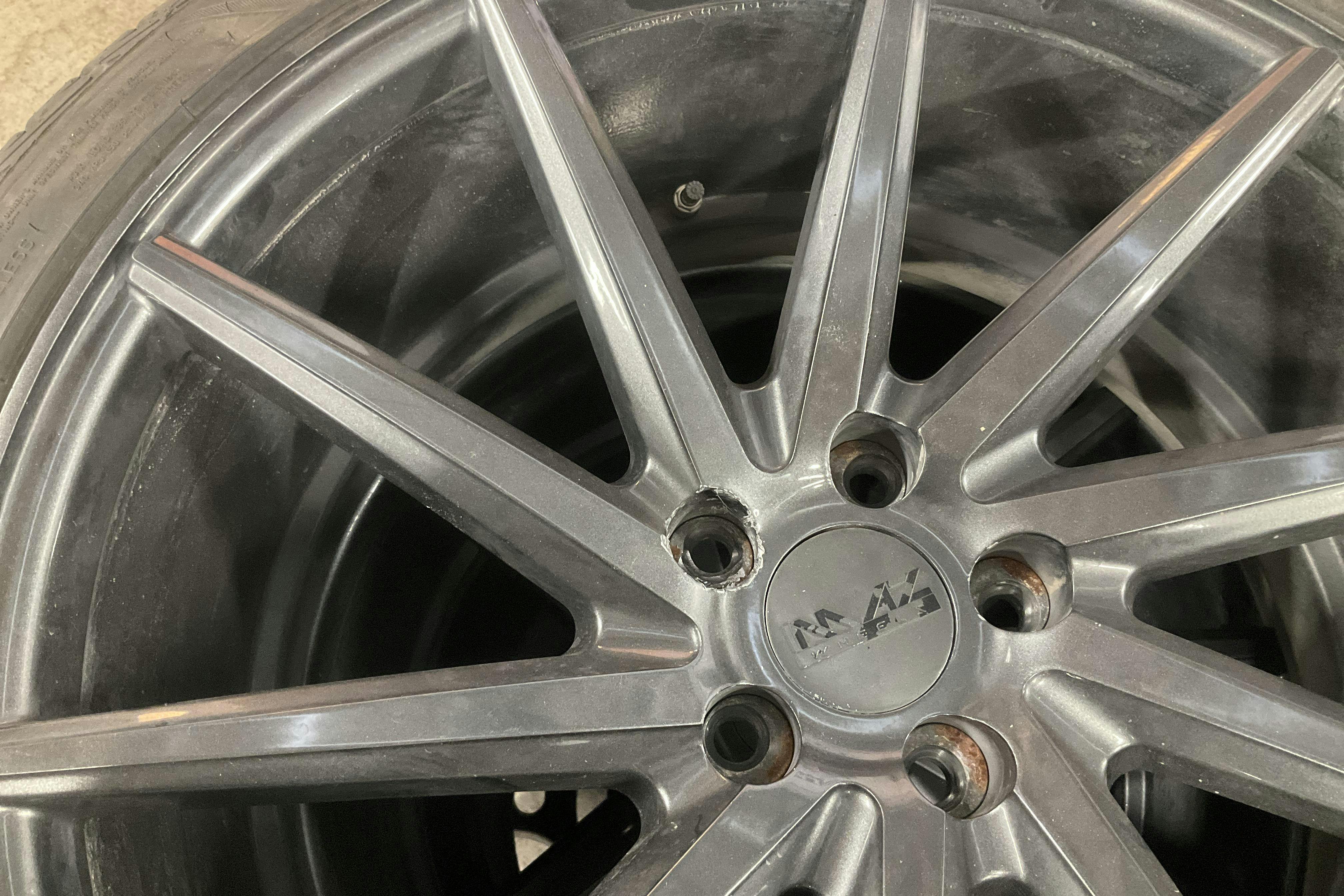 Vehicle Image 19
