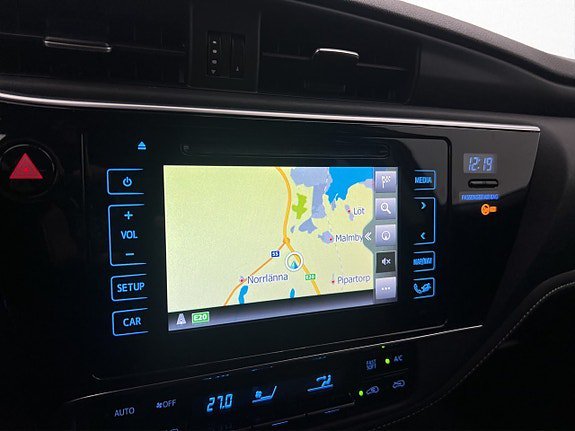 Vehicle Image 16