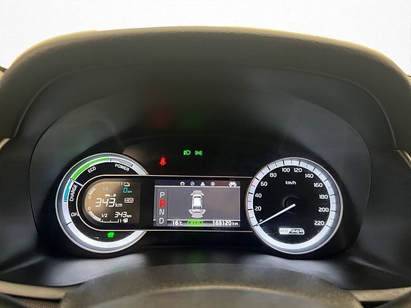 Vehicle Image 25