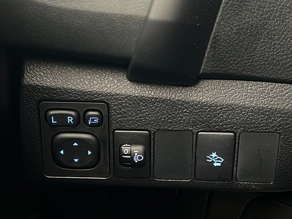 Vehicle Image 28