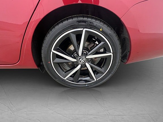 Vehicle Image 30