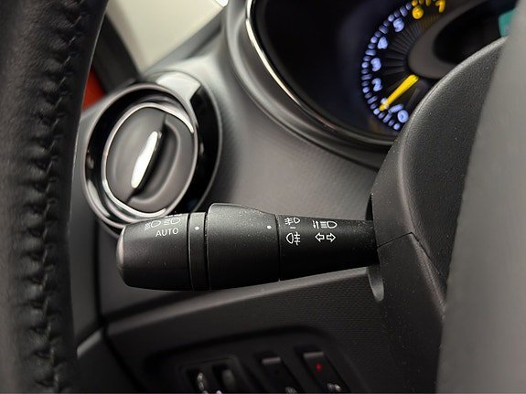 Vehicle Image 24