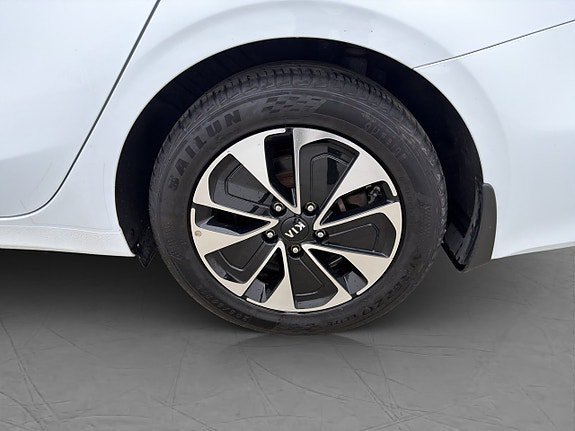 Vehicle Image 33