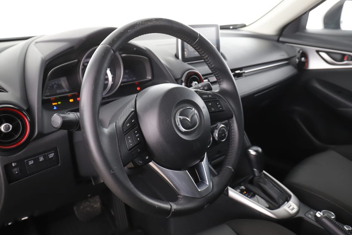 Vehicle Image 11