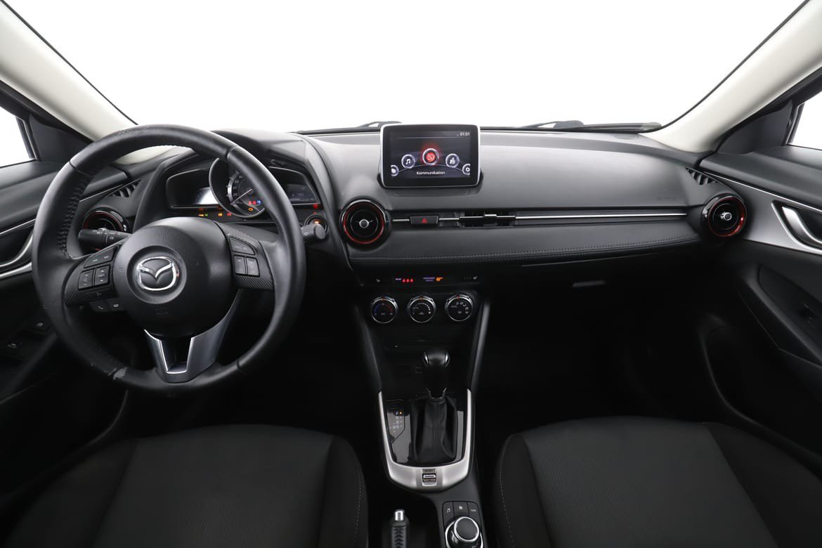 Vehicle Image 12