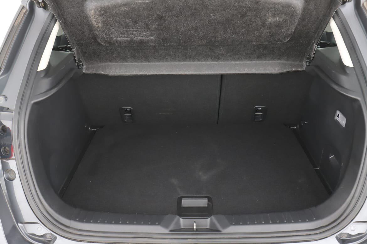 Vehicle Image 17