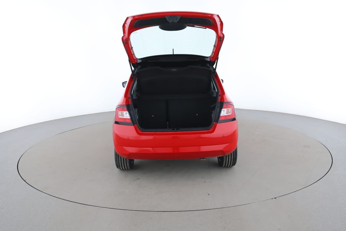 Vehicle Image 17