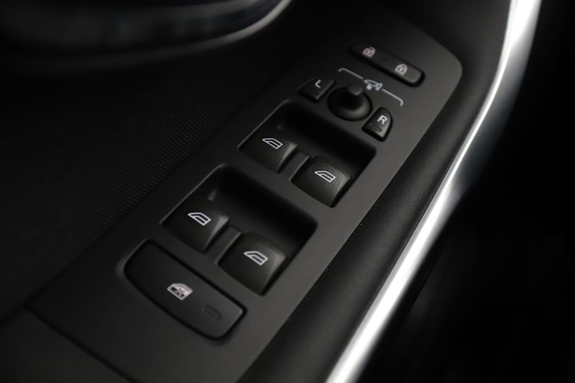 Vehicle Image 26