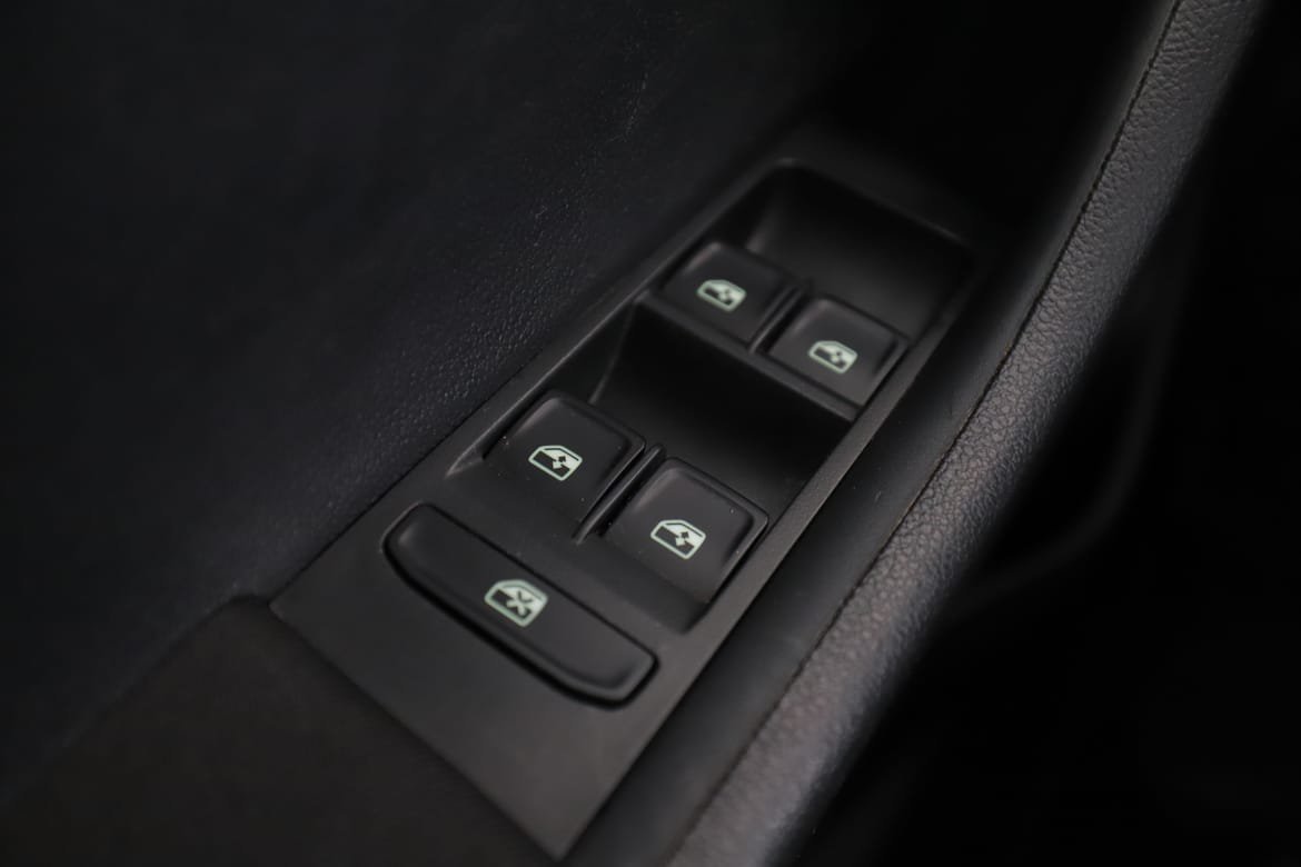 Vehicle Image 29