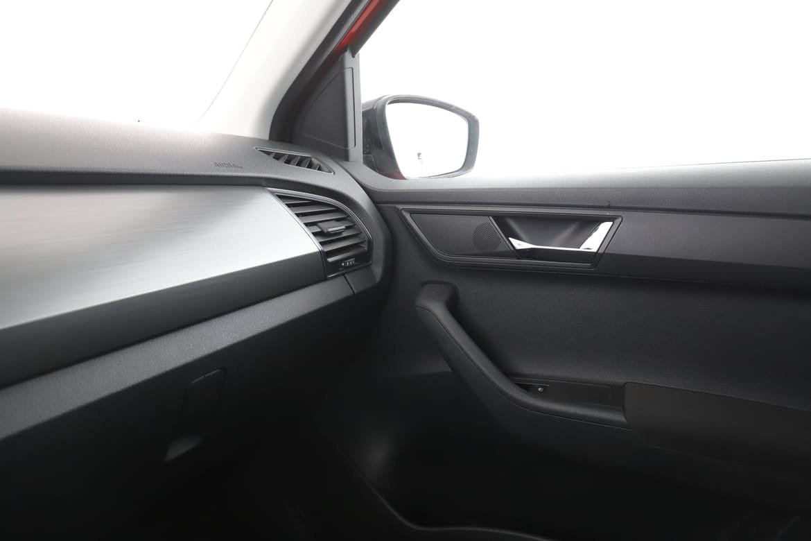 Vehicle Image 31