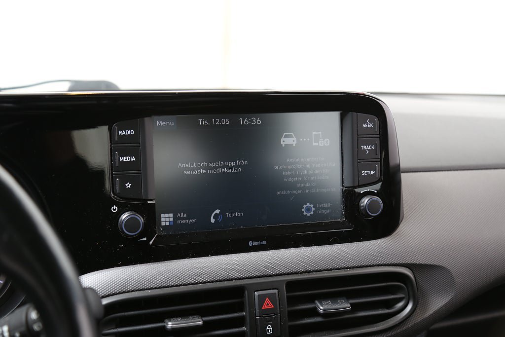 Vehicle Image 17