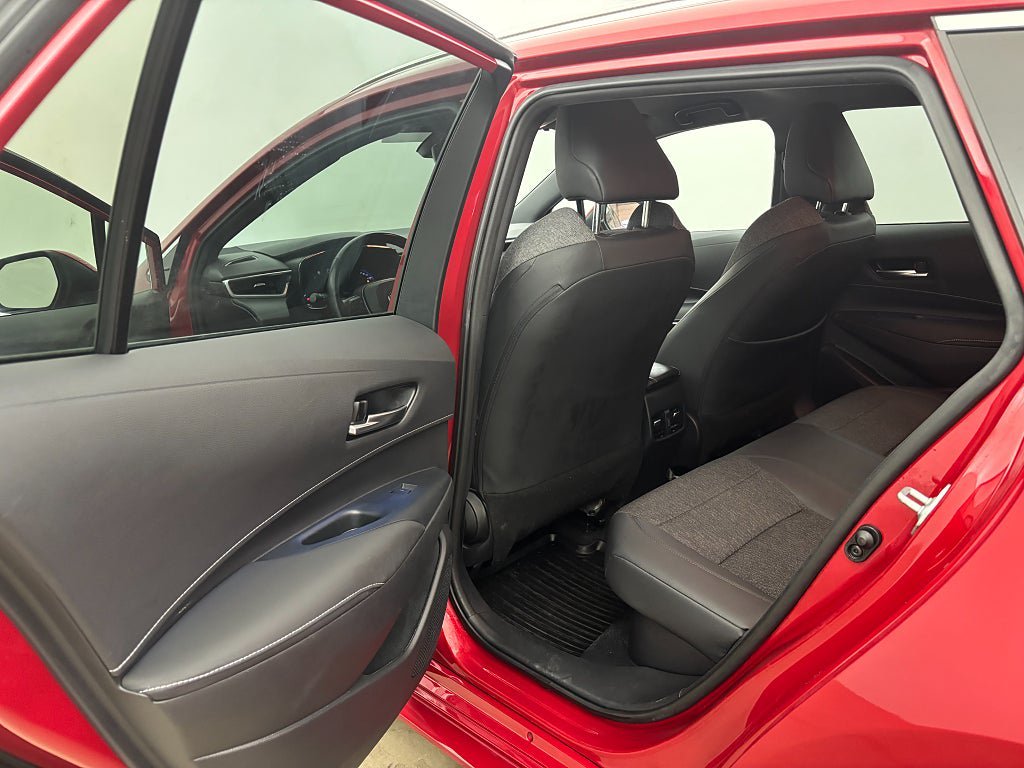 Vehicle Image 14
