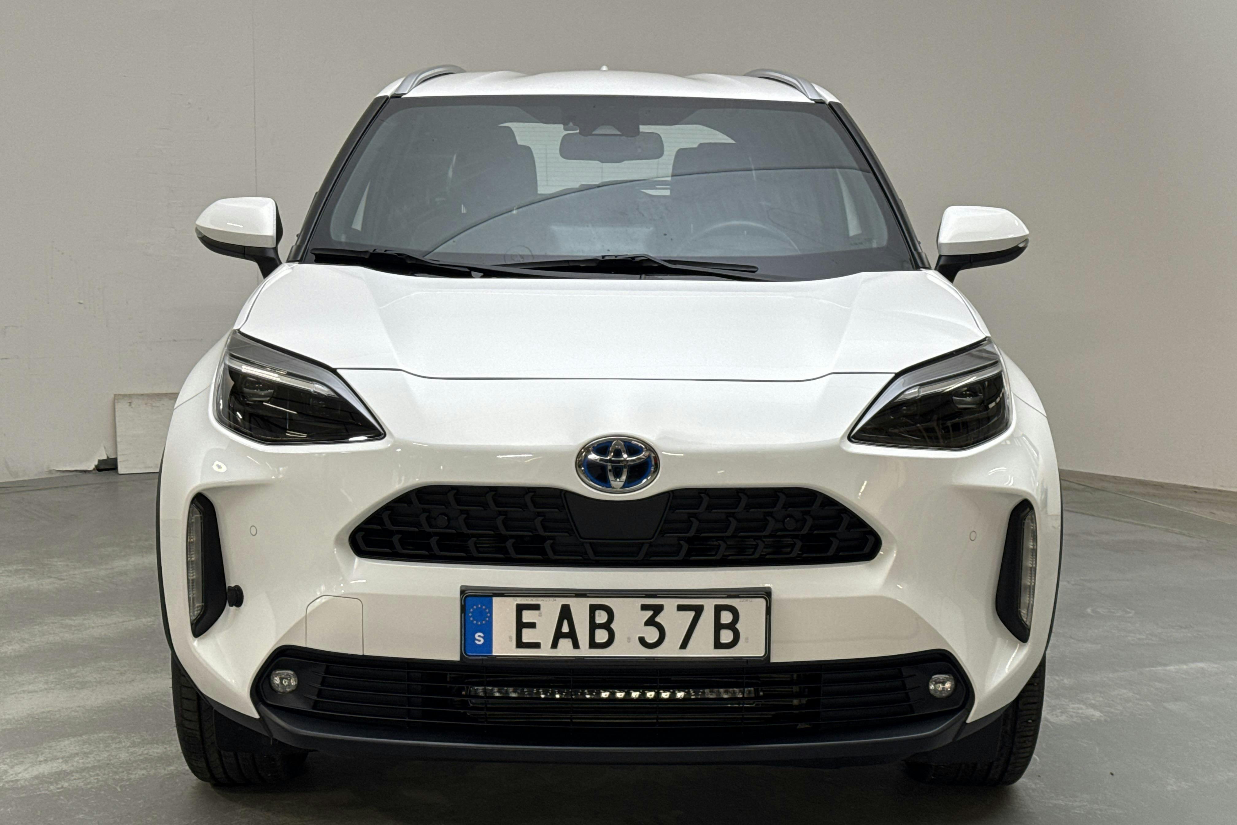 Vehicle Image 4