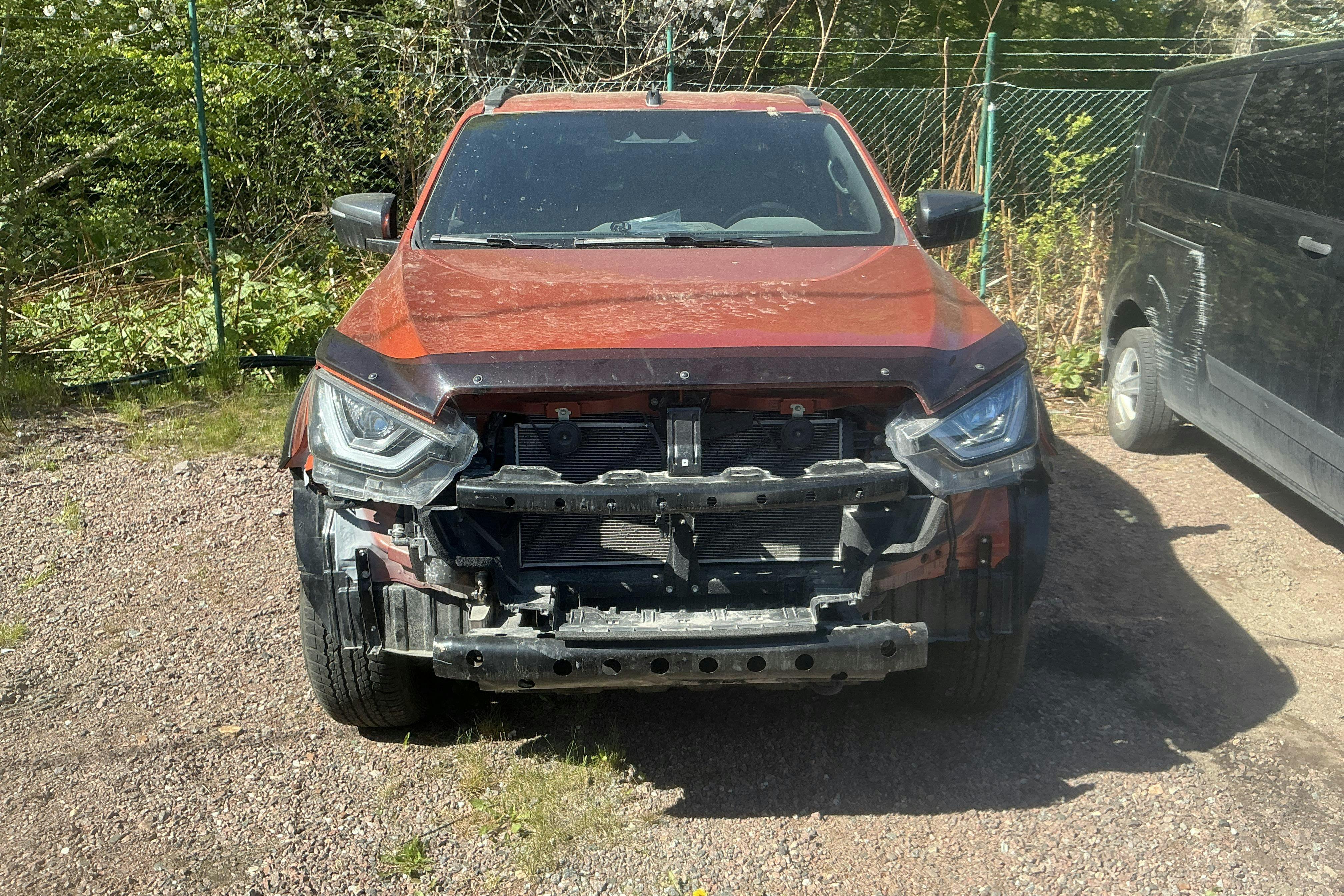 Vehicle Image 5