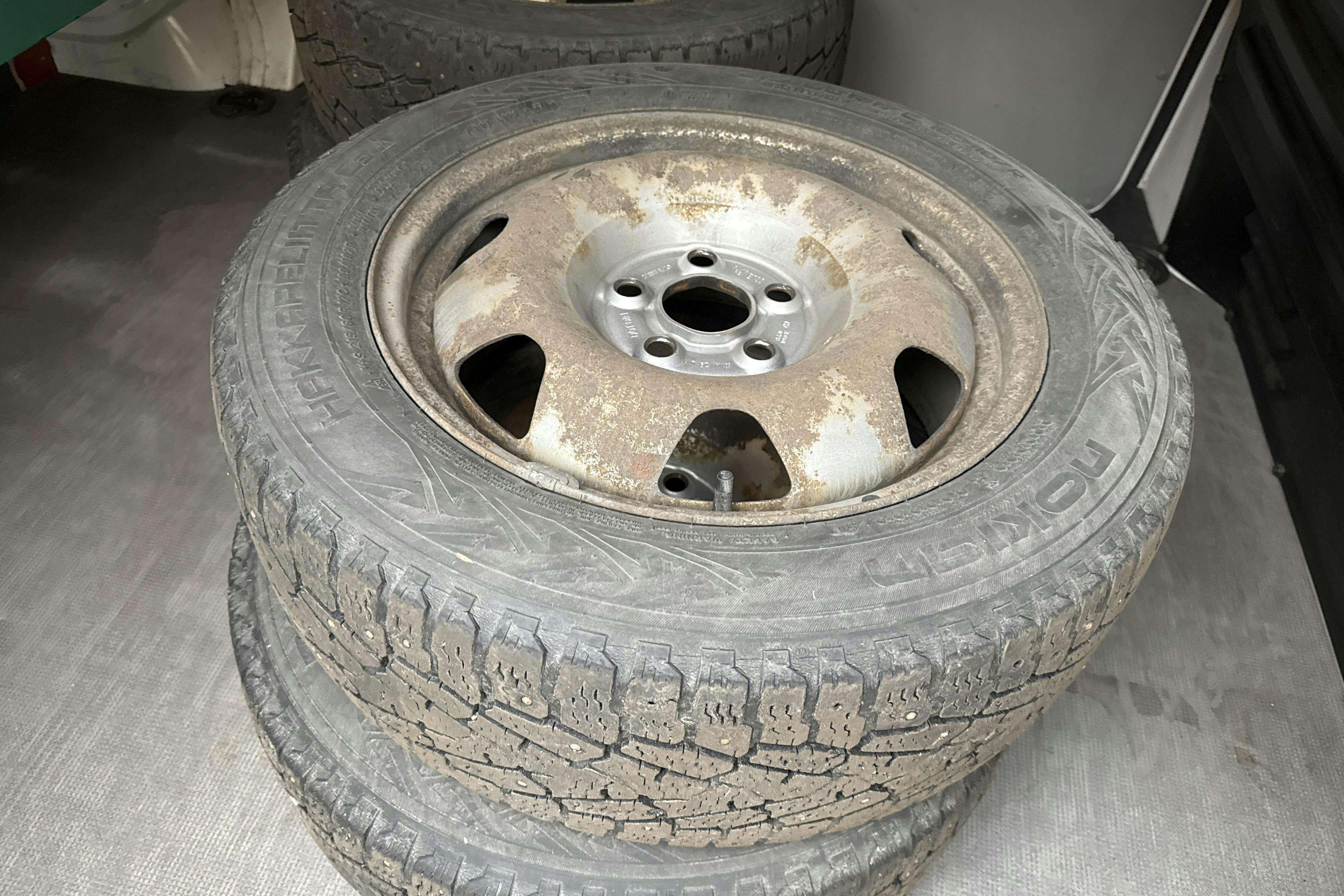Vehicle Image 12