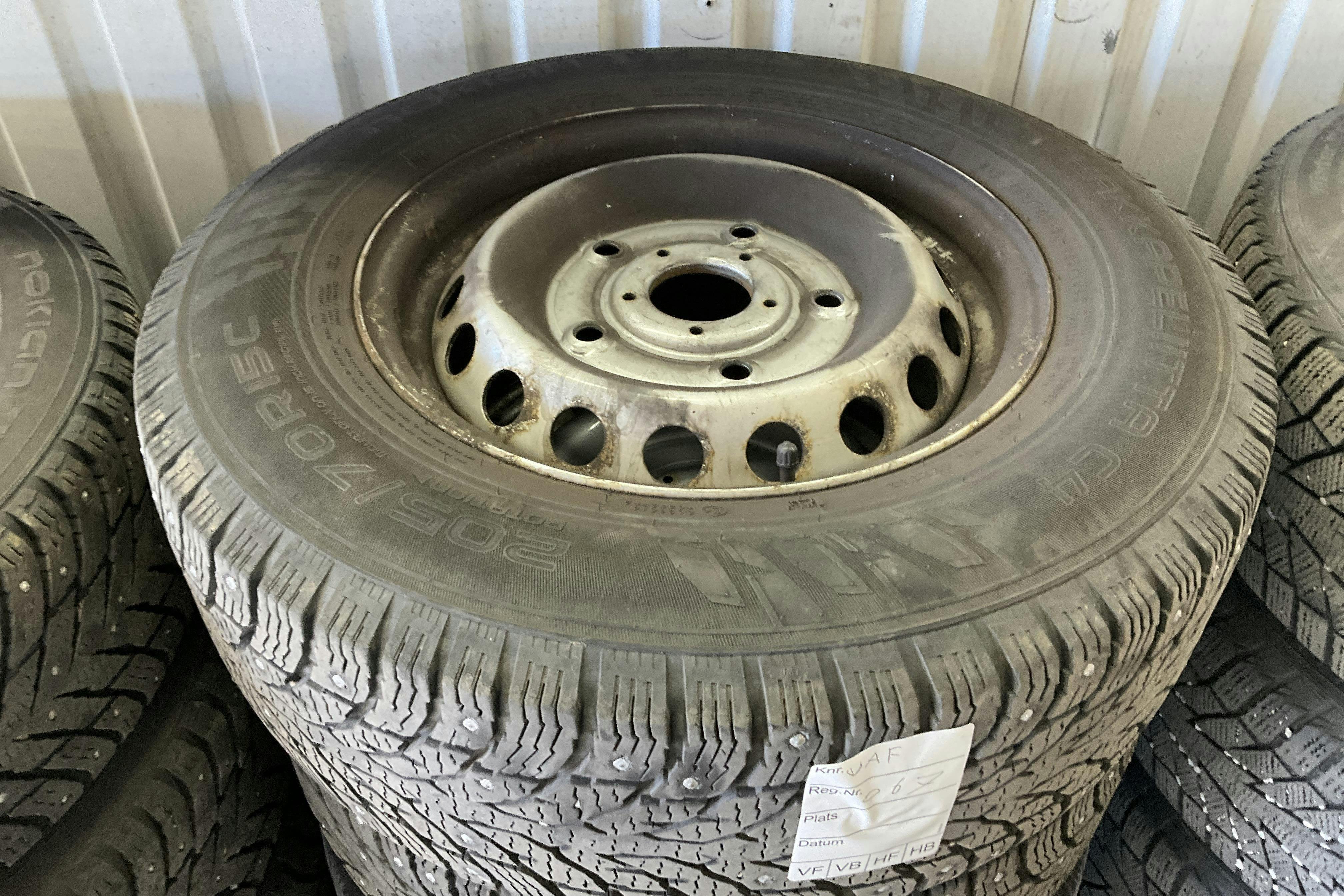 Vehicle Image 13