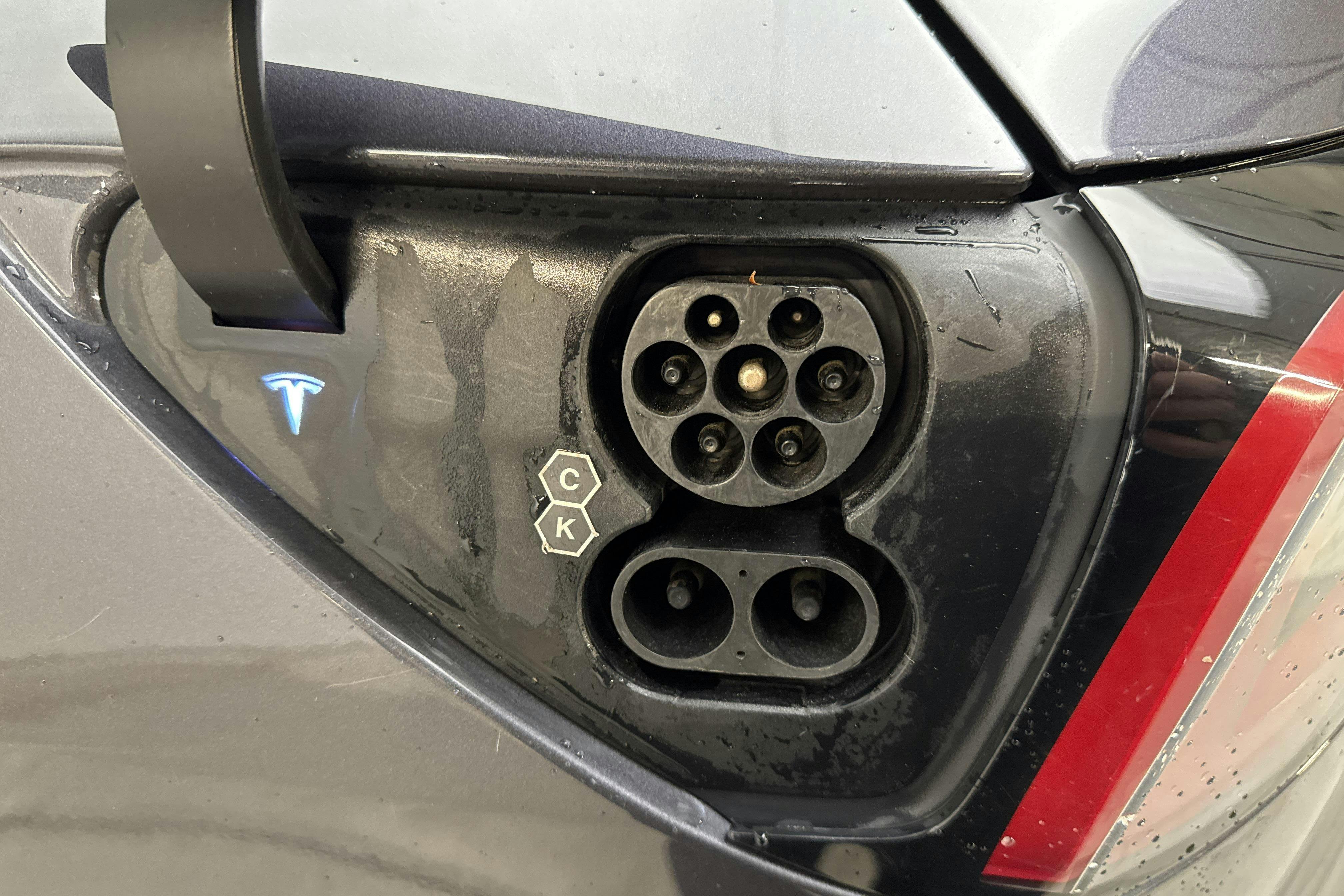 Vehicle Image 16