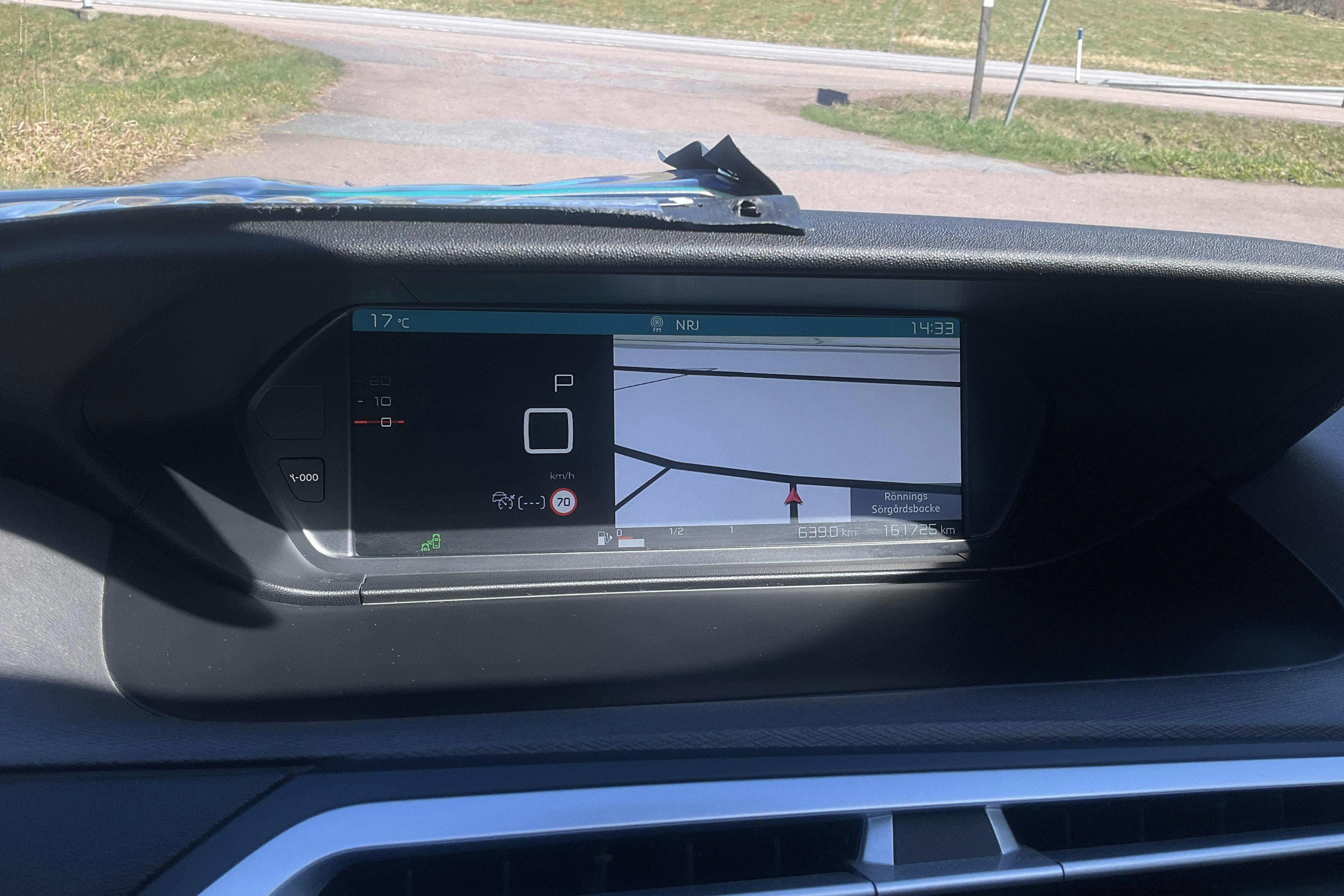 Vehicle Image 14