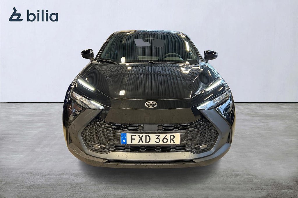 Vehicle Image 6
