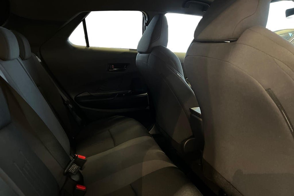 Vehicle Image 8