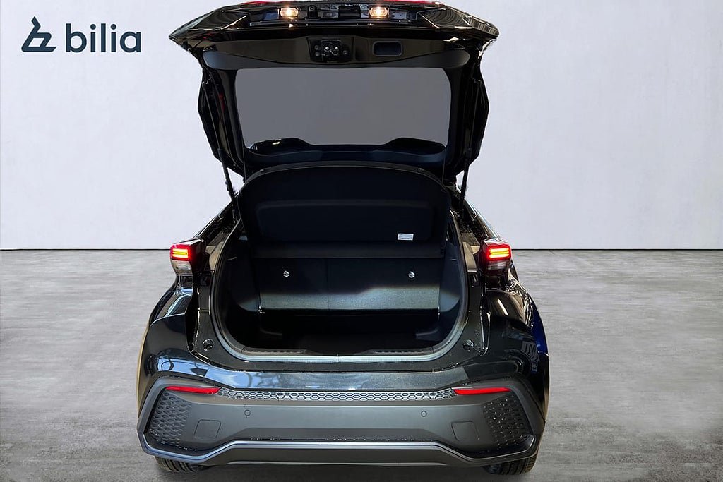 Vehicle Image 11