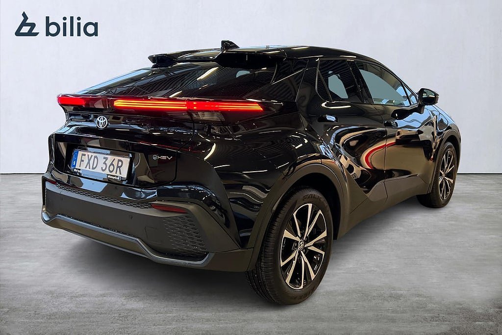 Vehicle Image 18