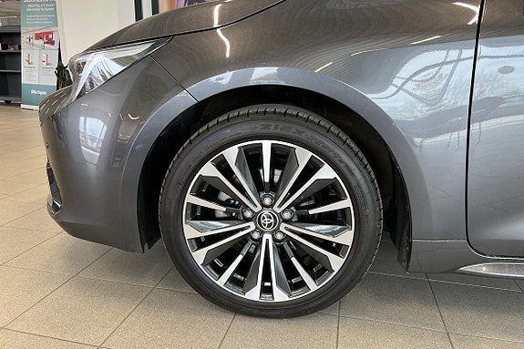 Vehicle Image 17